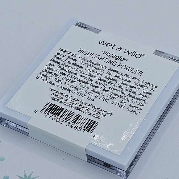 Wet n Wild The Sweetest Bling Megaglo Highlighting Powder - Picture 5 of 5